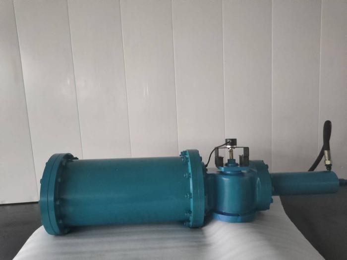 Y-type spring return hydraulic actuator